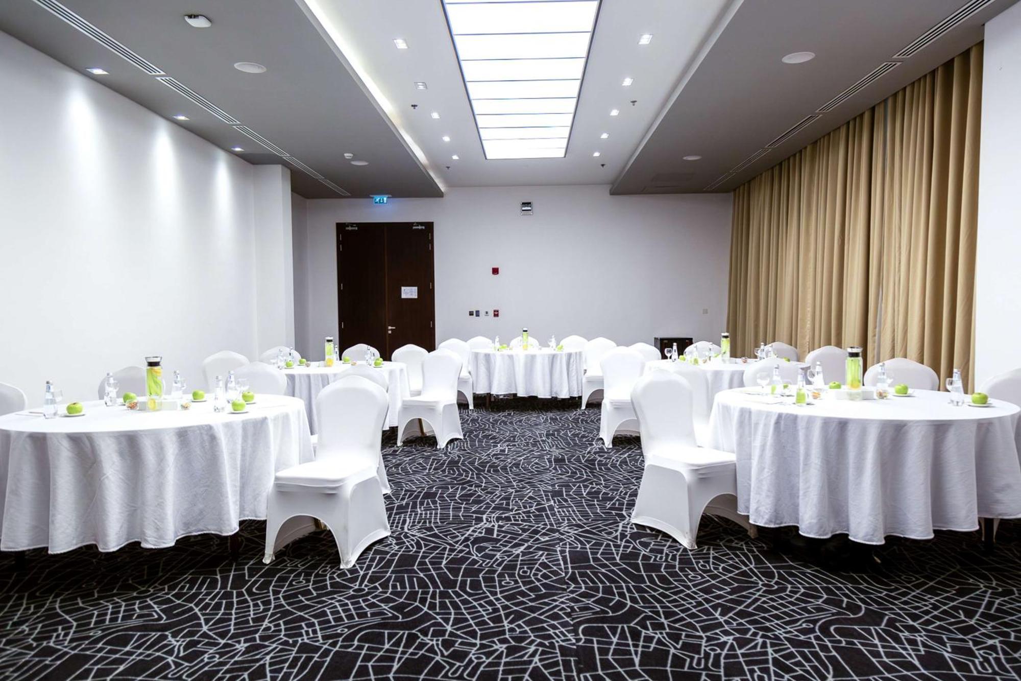 Radisson Hotel & Apartments Dammam Industrial City Extérieur photo