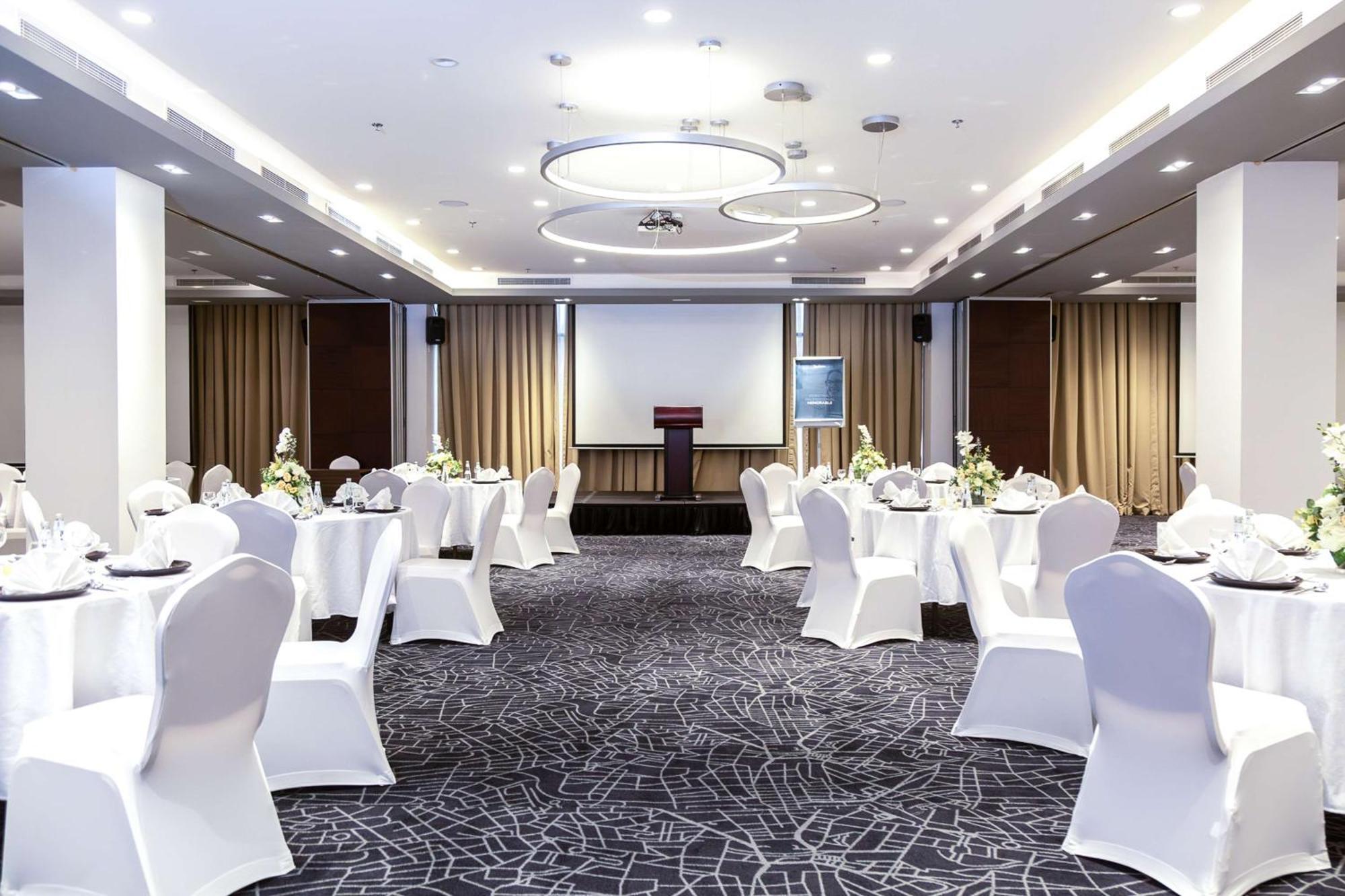 Radisson Hotel & Apartments Dammam Industrial City Extérieur photo