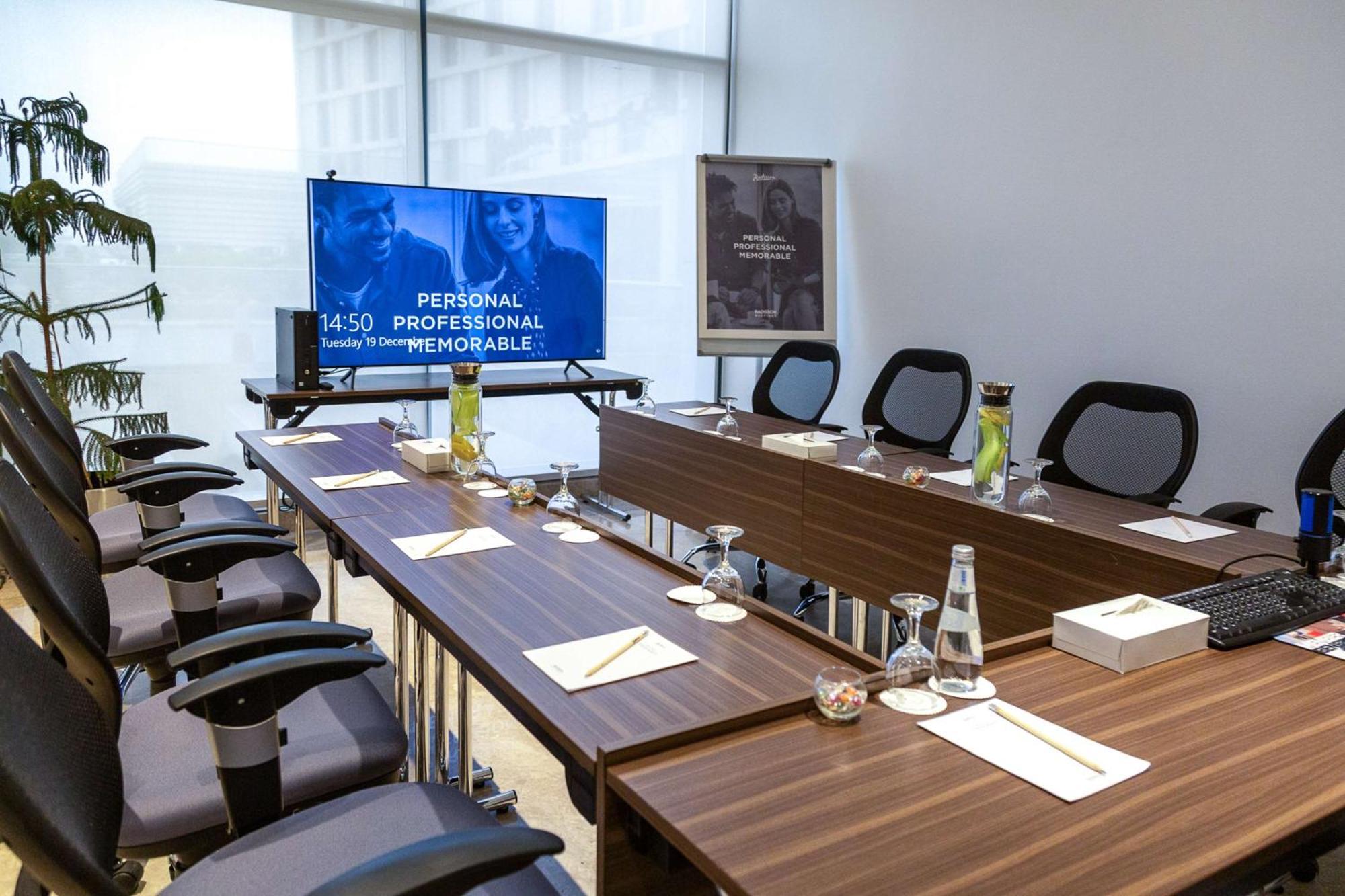 Radisson Hotel & Apartments Dammam Industrial City Extérieur photo