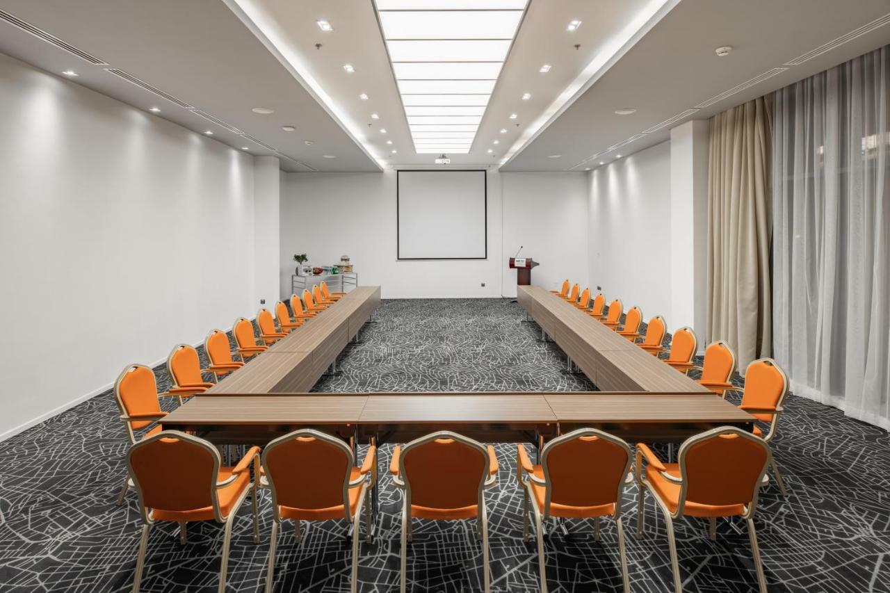 Radisson Hotel & Apartments Dammam Industrial City Extérieur photo