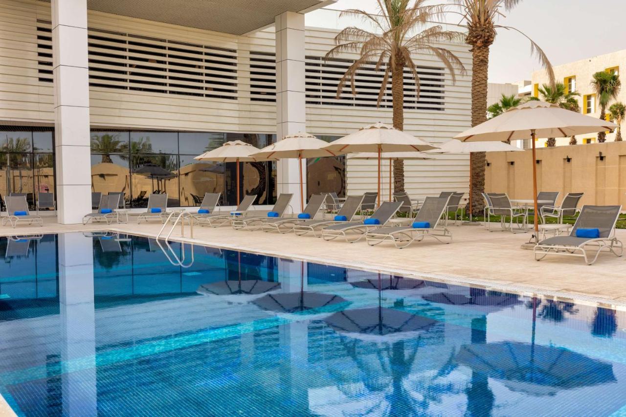 Radisson Hotel & Apartments Dammam Industrial City Extérieur photo